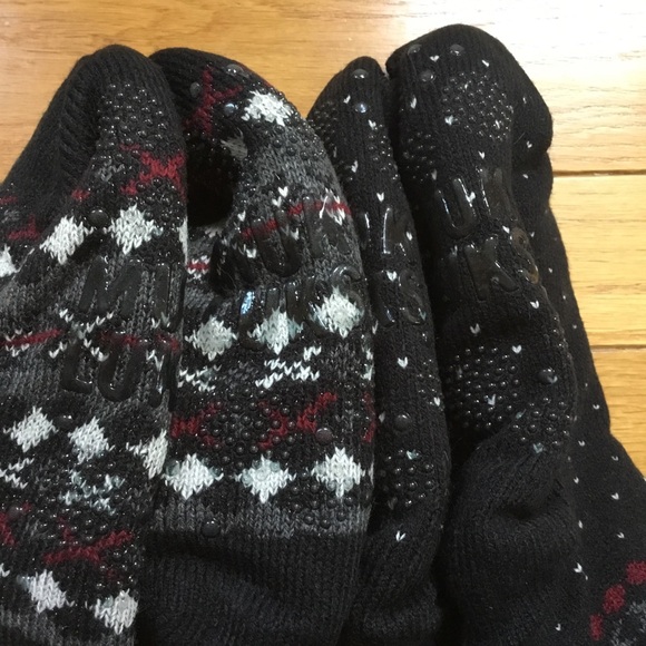 Muk Luks Bundle of 2 Sherpa Cozy Cabin Socks - Picture 4 of 6